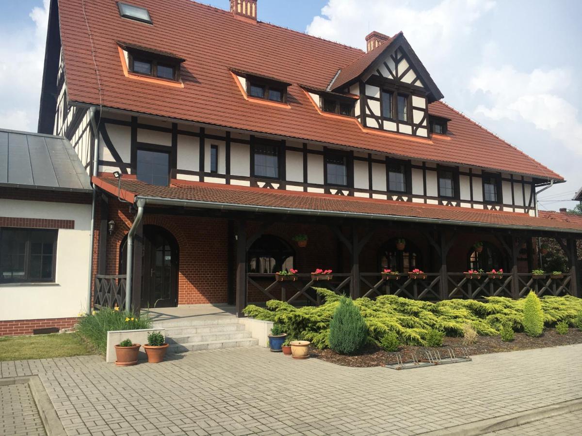 Dworska Elektrownia Hotel Kedzierzyn-Kozle Bagian luar foto